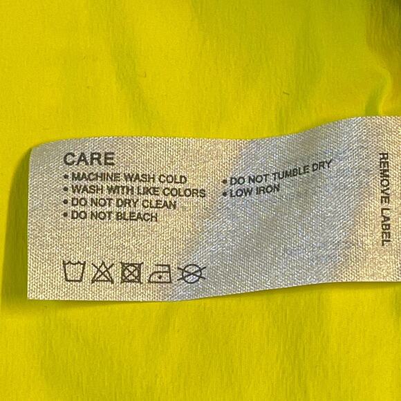 NWT Greyson Newago Pac Lite Men’s Small Windbreaker Jacket Stretch Radium Yellow - Picture 6 of 8